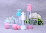 La varietà colora le bottiglie cosmetiche bianche blu della pompa della lozione di rosa senz'aria delle bottiglie