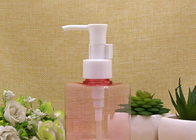 I vari colori svuotano le bottiglie della pompa della schiuma per il balsamo dei detersivi dello sciampo