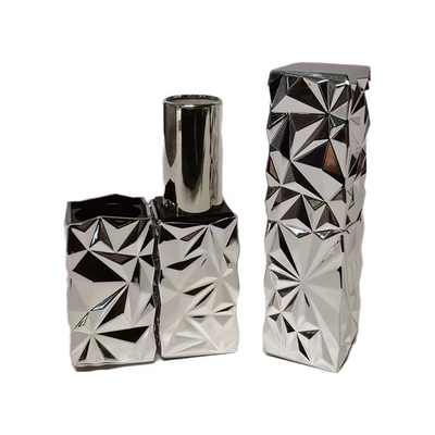 3.5ml Tubi per balsamo per labbra Tubo lucente per labbra Rostre esterno nero Tubi interni d' argento Contenitore ricaricabile per contenitori