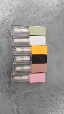 5ml tubo lucente per labbra lucente per labbra gradiente tubi vuoti logo personalizzato contenitore nero con spazzola