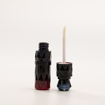 Tubo di rossetto per la bocca rotonda vuota su misura 4g con chiusura a vite di sigillo di gomma Tubo di balsamo per la bocca di plastica per imballaggi per contenitori cosmetici
