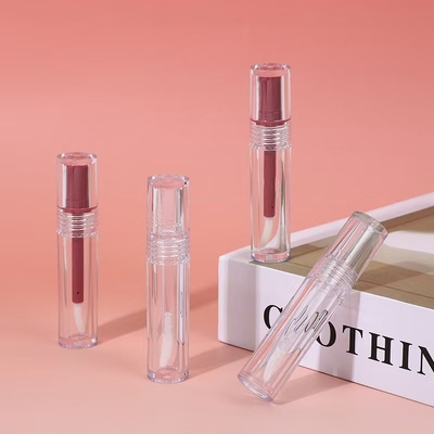 Wholesale Custom 3.5G Tubo di rossetto vuoto con chiusura a vite di sigillo di gomma Tubo di balsamo labiale di plastica per imballaggi per contenitori cosmetici