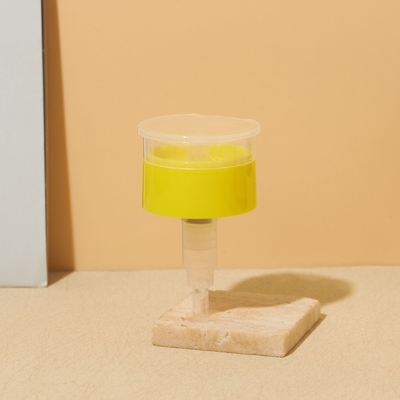 Funzione di spruzzatura 28/410 33/410 Flip Top Nail Polish Dispenser Remover Oil Pump con materiale PP