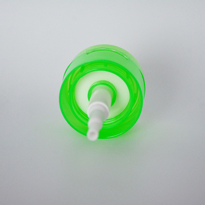 Materiale PET di plastica colorato 28/410 33/410 0,5cc Dosaggio Flip Top Dispenser di lucidatura per unghie Rimuotore di olio Pompa a prova di perdite