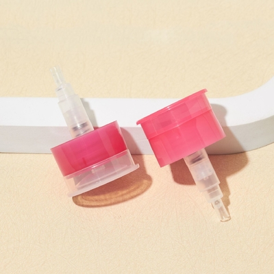 Materiale PET di plastica colorato 28/410 33/410 0,5cc Dosaggio Flip Top Dispenser di lucidatura per unghie Rimuotore di olio Pompa a prova di perdite