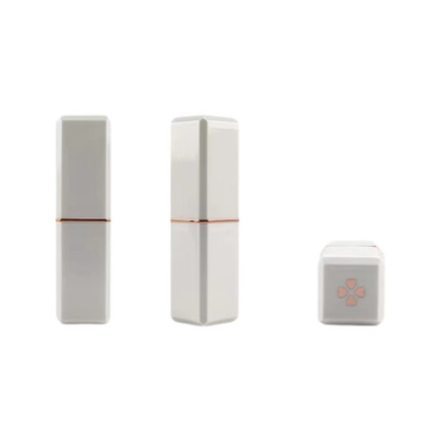 Tubo di rossetto con sigillo di gomma a vite Tubo di balsamo labiale di plastica per contenitore cosmetico