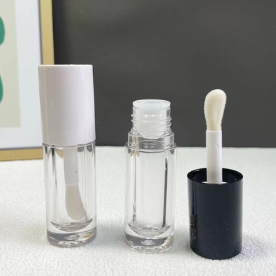Funzione Lip gloss confezionamento in metallo quadrato cosmetici con gradiente e bacchette