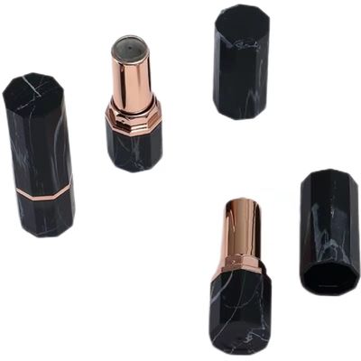 Tubo Ottagonale di Rossetto in Marmo Nero di Lusso con Dettaglio Oro Rosa