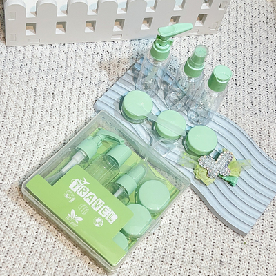 7pcs Toiletries Set personale Bottiglia a vite Cap Portable Plastic Spray