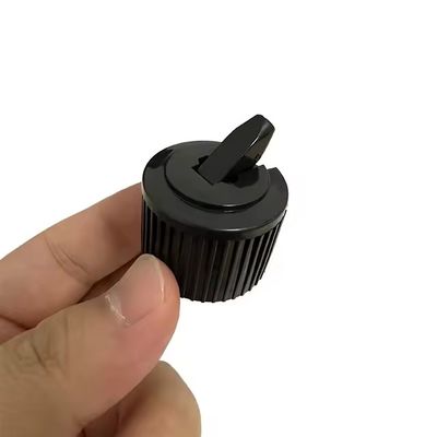 Coperchio a torretta in plastica bianco nero da 24 mm e 28 mm con coperchio a disco ribaltabile per flacone di detersivo