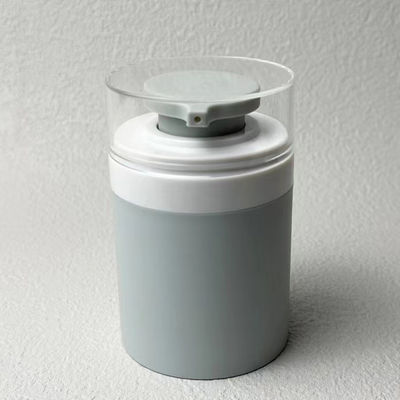 Materiale PP Bottiglia cilindrica senza aria con 30g 50g 100g selezionata Usata per lozioni per la cura personale