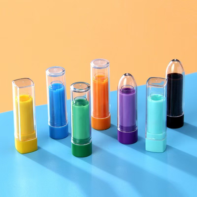 1g tubo di rossetto vuoto chiusura a vite tubo di balsamo labiale di plastica per imballaggi per contenitori cosmetici