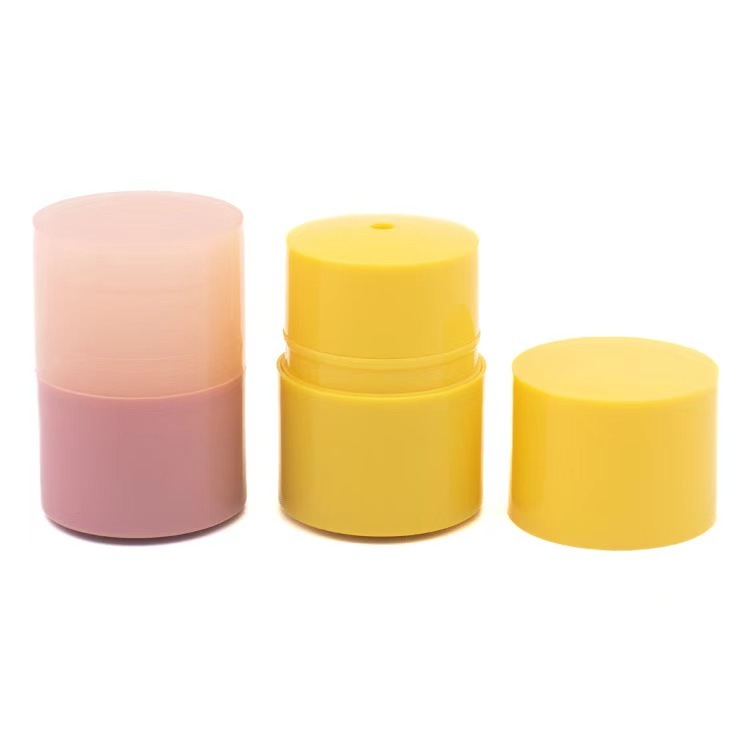 15 ml 30 ml di tubo di lucido per labbra con logo personalizzato contenitore vuoto in polietilene morbido con olio per labbra con balsamo per labbra